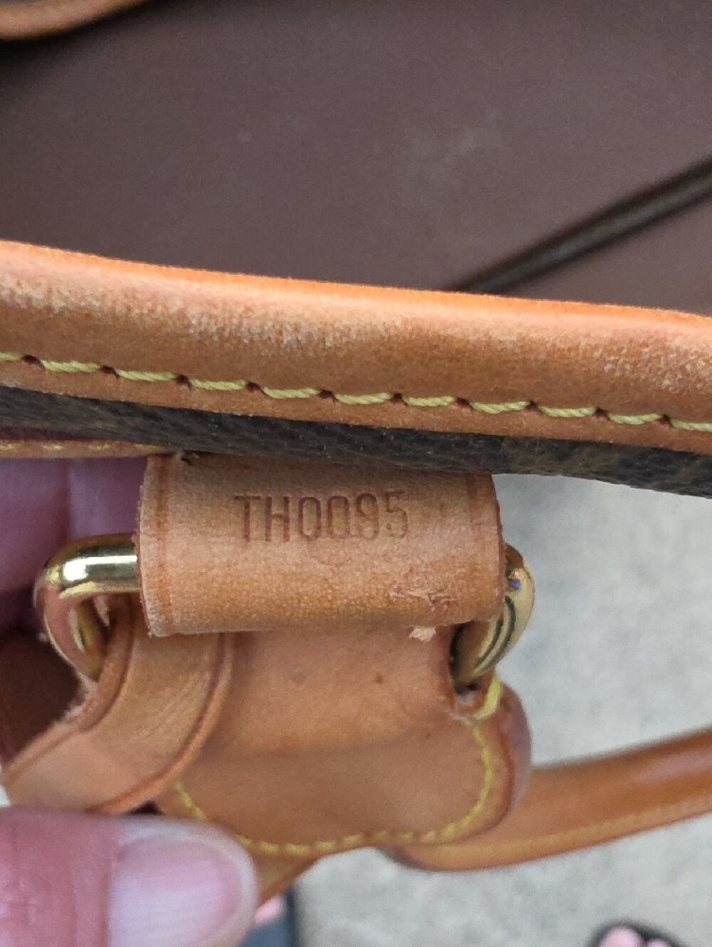 Louis Vuitton Monogram Canvas Duffel Bag with Tan Trim - Picture 2 of 5